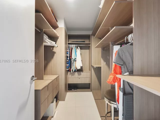 3-bedroom condo for sale in Miami - 851 NE 1st Ave 3711 - MondialRealty