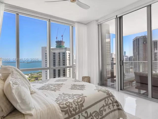 3-bedroom condo for sale in Miami - 851 NE 1st Ave 3711 - MondialRealty