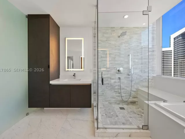 3-bedroom condo for sale in Miami - 851 NE 1st Ave 3711 - MondialRealty