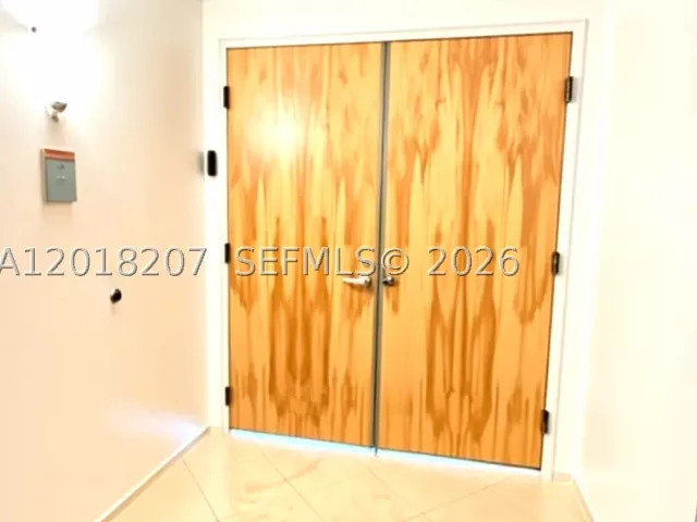 2-bedroom condo for rent in Aventura - 19400 Turnberry Way 1132 - MondialRealty