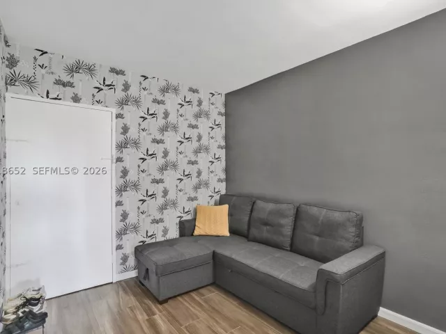 2-bedroom condo for sale in Sunny Isles Beach - 19370 Collins Ave 426 - MondialRealty