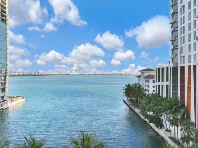 2-bedroom condo for sale in Miami - 460 NE 28th St 601 - MondialRealty
