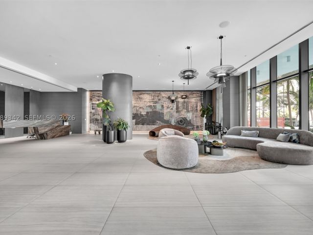 2-bedroom condo for sale in Miami - 460 NE 28th St 601 - MondialRealty