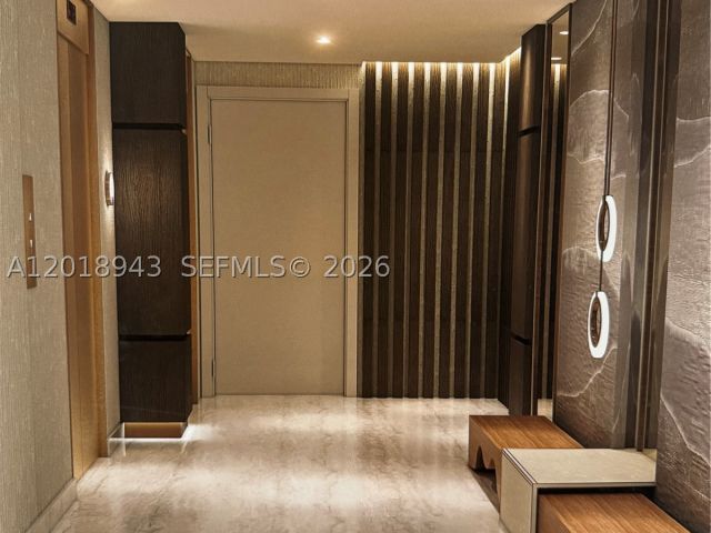 3-bedroom condo for sale in Fort Lauderdale - 3400 Galt Ocean Dr 702S - MondialRealty