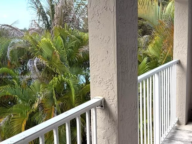 4-bedroom home for rent in Miami - 13553 SW 124th Ave Rd 13553 - MondialRealty