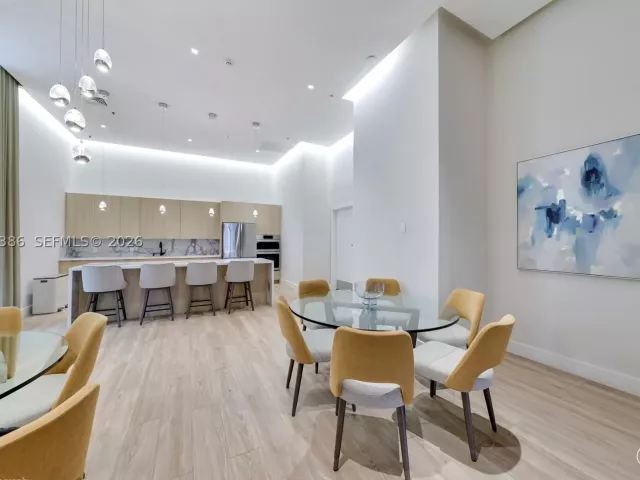 2-bedroom condo for rent in Miami - 90 SW 3rd St 3109 - MondialRealty