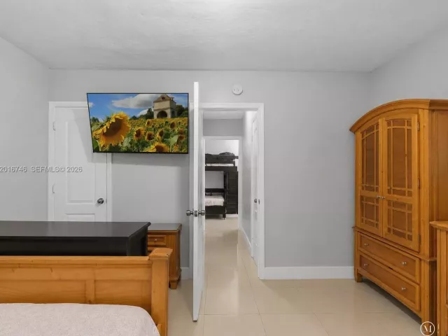 3-bedroom home for sale in Miami - 1111 NW 77th St - MondialRealty