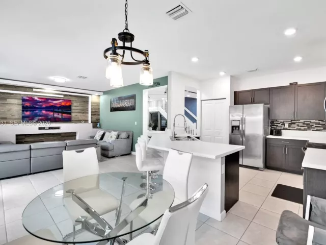 4-bedroom home for sale in Homestead - 1392 SE 26th Ter - MondialRealty