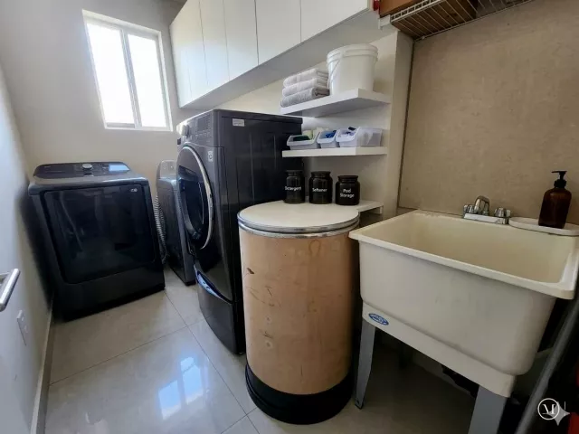 4-bedroom home for sale in Fort Lauderdale - 1514 Davie Boulevard - MondialRealty