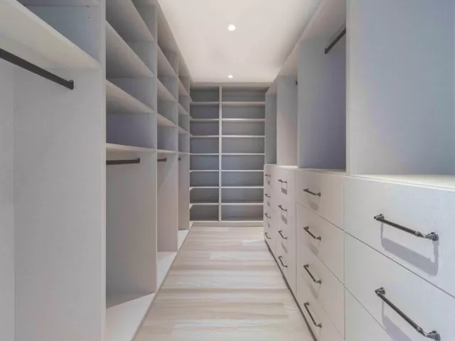 4-bedroom home for sale in North Miami Beach - 3341 NE 170th Street - MondialRealty
