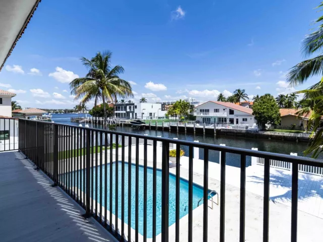 4-bedroom home for sale in North Miami Beach - 3341 NE 170th Street - MondialRealty