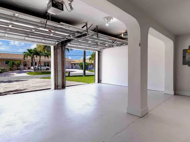4-bedroom home for sale in North Miami Beach - 3341 NE 170th Street - MondialRealty