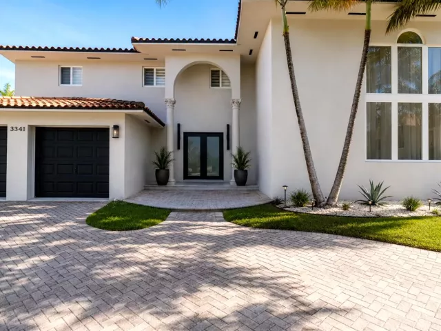 4-bedroom home for sale in North Miami Beach - 3341 NE 170th Street - MondialRealty