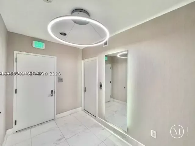 1-bedroom condo for rent in Sunny Isles Beach - 17121 Collins Ave 1003 - MondialRealty