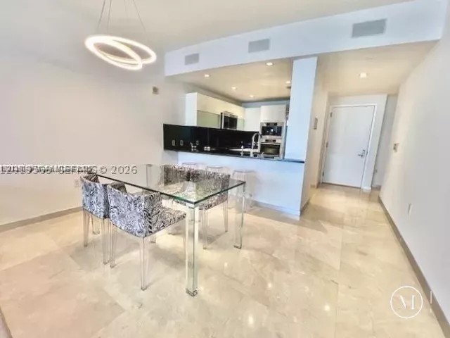 1-bedroom condo for rent in Sunny Isles Beach - 17121 Collins Ave 1003 - MondialRealty
