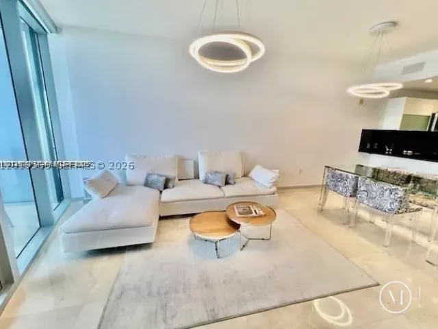 1-bedroom condo for rent in Sunny Isles Beach - 17121 Collins Ave 1003 - MondialRealty