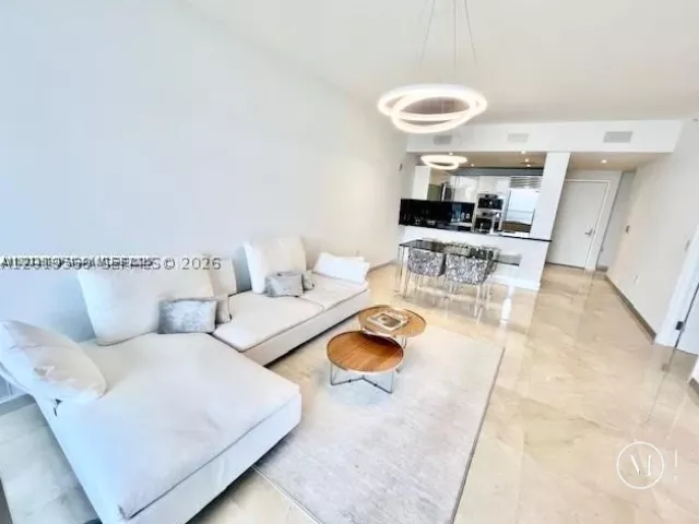 1-bedroom condo for rent in Sunny Isles Beach - 17121 Collins Ave 1003 - MondialRealty