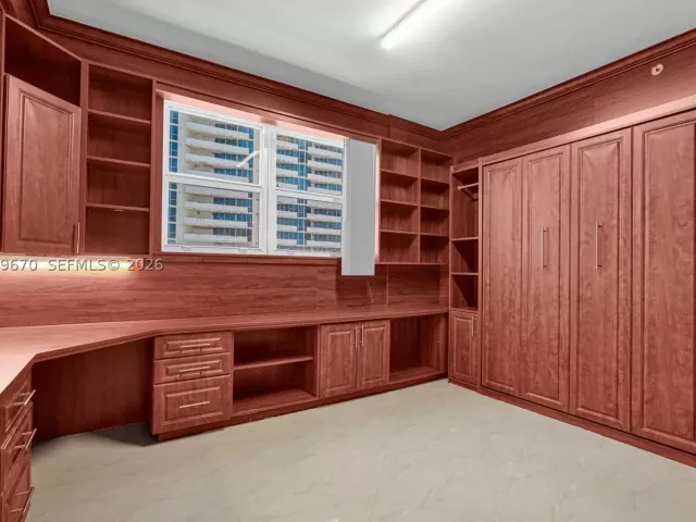 3-bedroom condo for rent in Hollywood - 3001 S Ocean Dr 1611 - MondialRealty