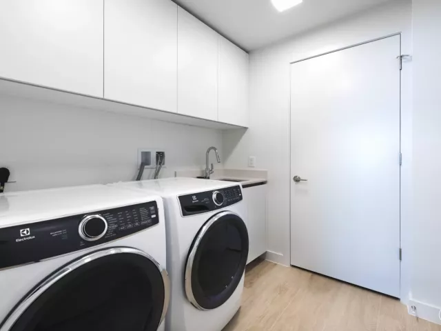 3-bedroom condo for rent in Pompano Beach - 900 N Ocean Boulevard Mph04 - MondialRealty