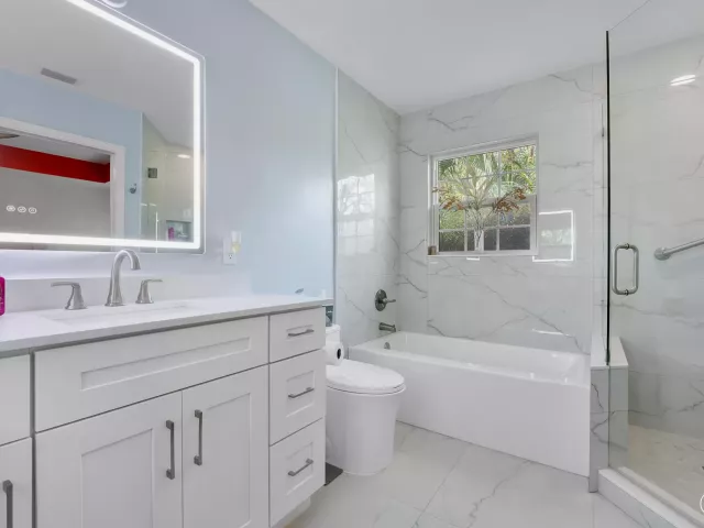 3-bedroom home for sale in Deerfield Beach - 1950 Ne 7th St 105 - MondialRealty