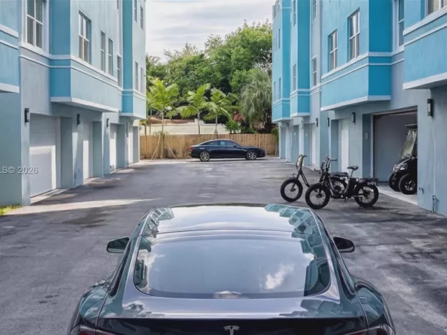 4-bedroom home for rent in Fort Lauderdale -  - MondialRealty