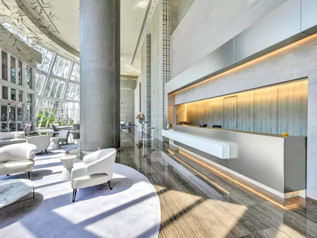 1-bedroom condo for sale in Hallandale Beach - 1830 S Ocean Dr 2705 - MondialRealty