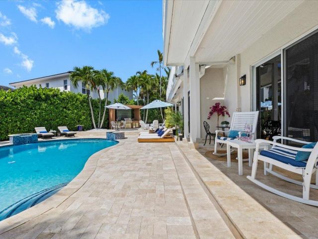 5-bedroom home for rent in Delray Beach - 3001 Jasmine Court - MondialRealty