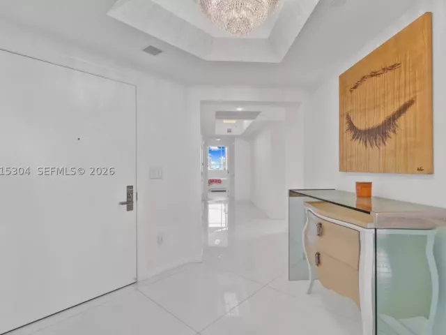 4-bedroom condo for sale in Sunny Isles Beach - 17875 Collins Ave 1101 - MondialRealty