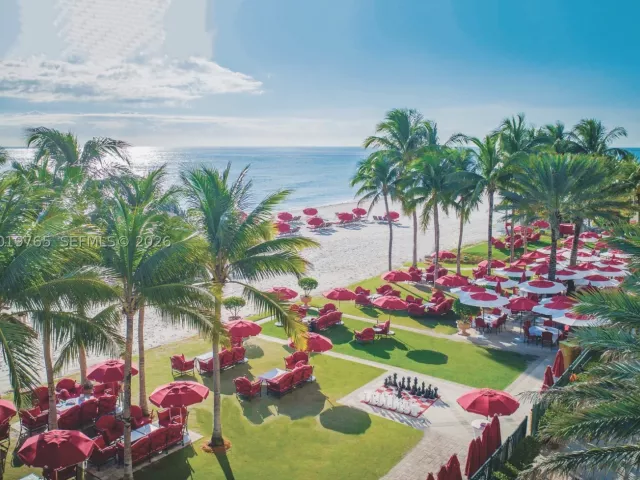 3-bedroom condo for rent in Sunny Isles Beach - 17875 Collins Ave 3002 - MondialRealty