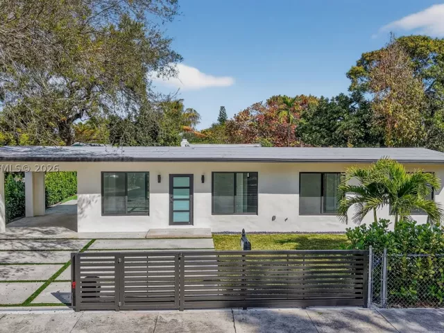 3-bedroom home for sale in Miami - 53 NW 68th St - MondialRealty