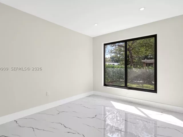 3-bedroom home for sale in Miami - 53 NW 68th St - MondialRealty
