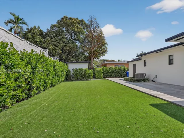 3-bedroom home for sale in Miami - 53 NW 68th St - MondialRealty