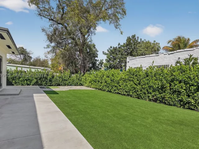 3-bedroom home for sale in Miami - 53 NW 68th St - MondialRealty