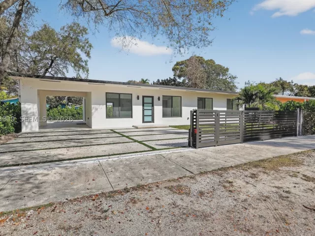 3-bedroom home for sale in Miami - 53 NW 68th St - MondialRealty