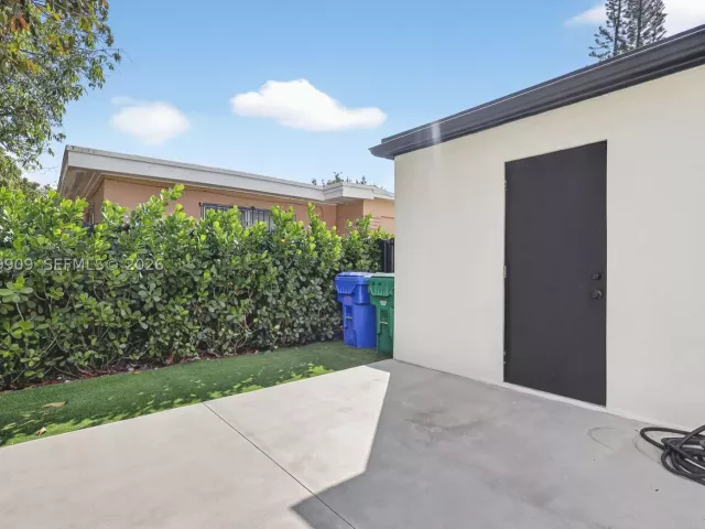 3-bedroom home for sale in Miami - 53 NW 68th St - MondialRealty