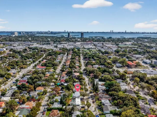 3-bedroom home for sale in Miami - 53 NW 68th St - MondialRealty