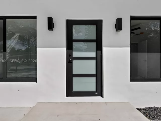 3-bedroom home for sale in Miami - 53 NW 68th St - MondialRealty