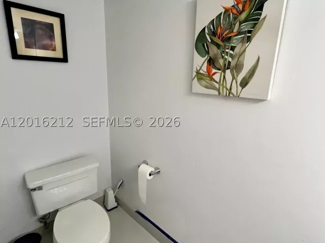1-bedroom condo for rent in Miami - 1717 N Bayshore Dr A-2453 - MondialRealty