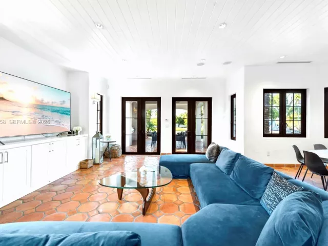 10-bedroom home for rent in Miami - 1201 NE 83rd St - MondialRealty