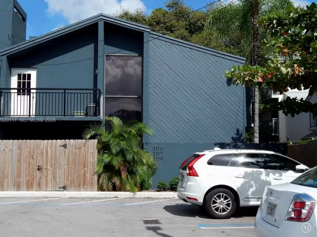 2-bedroom home for rent in Miami - 3119 SW 27th Ave 3119 - MondialRealty