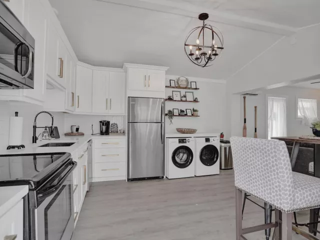 3-bedroom home for sale in Deerfield Beach - 1969 NE 5th Street 1-2 - MondialRealty