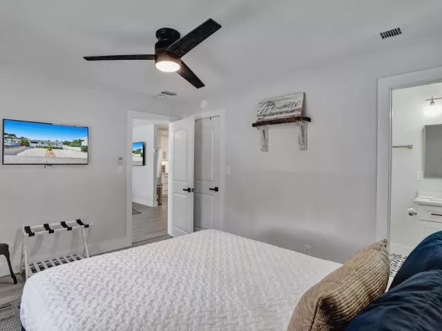 3-bedroom home for sale in Deerfield Beach - 1969 NE 5th Street 1-2 - MondialRealty