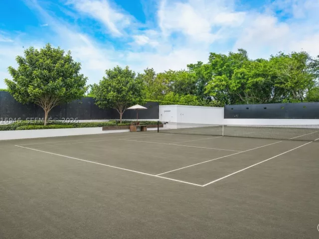 2-bedroom condo for sale in Bal Harbour - 10201 Collins Ave 1806 - MondialRealty