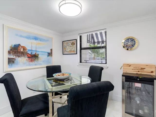 2-bedroom home for sale in Delray Beach - 1035 S Federal Highway 211 - MondialRealty