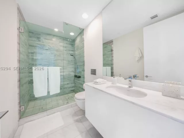 2-bedroom condo for rent in Bal Harbour - 10201 Collins Ave 305 - MondialRealty