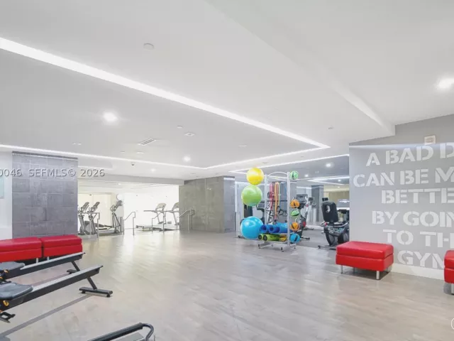 3-bedroom condo for sale in Miami - 901 Brickell Key Blvd 3204 - MondialRealty