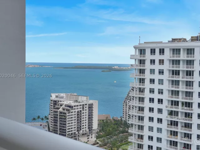3-bedroom condo for sale in Miami - 901 Brickell Key Blvd 3204 - MondialRealty