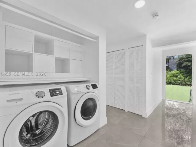 3-bedroom home for sale in Biscayne Park - 11144 NE 8th Ct - MondialRealty