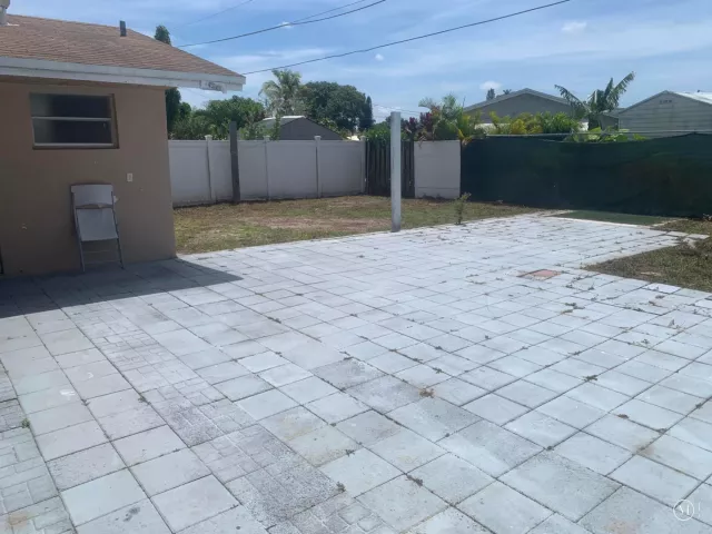 3-bedroom home for sale in Boca Raton - 9640 SW 1st Place - MondialRealty