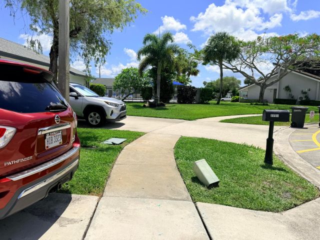 4-bedroom home for rent in Boca Raton - 7797 San Marcos Place - MondialRealty